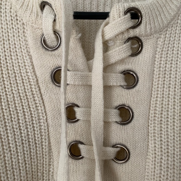 Sweater - Picture 2 of 6